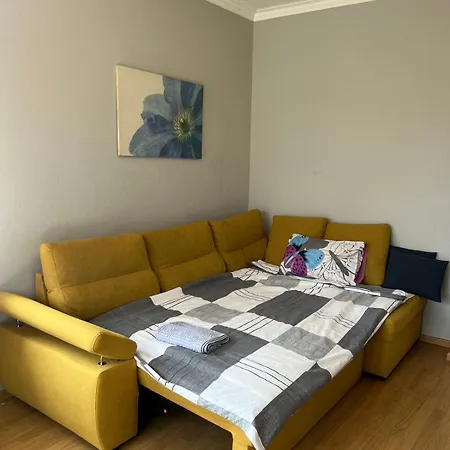 Rio Sunny 2bdr Near Ndk - Metro - Non-stop Paid Public Parking Apartment Sofia